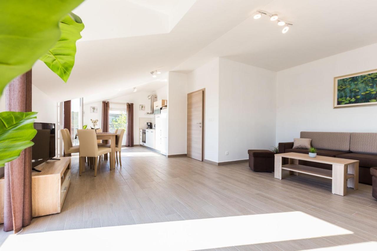 Apartment Marko Kruševo Exteriör bild